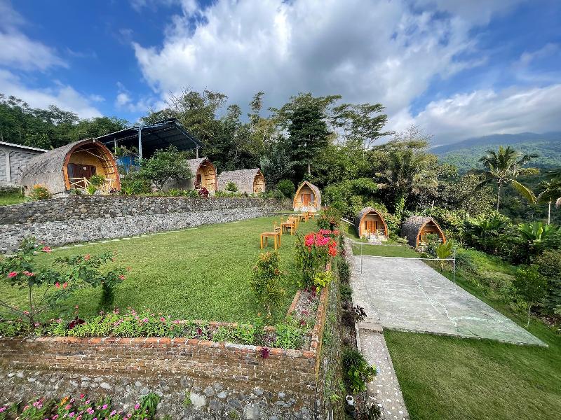 Villa Bambu Rinjani & Restaurant By Zuzu image