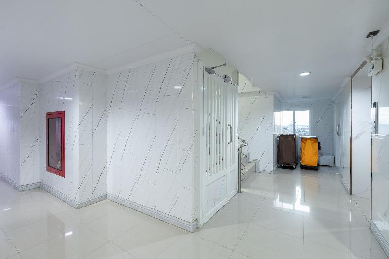 Tj 4711 Residence image