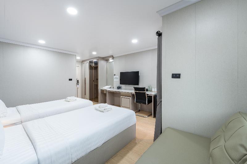 Tj 4711 Residence image