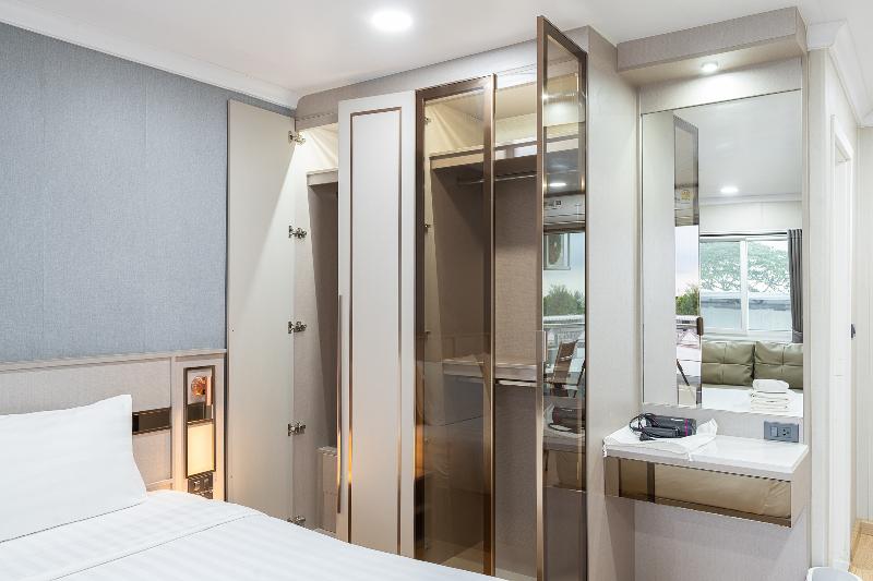 Tj 4711 Residence image