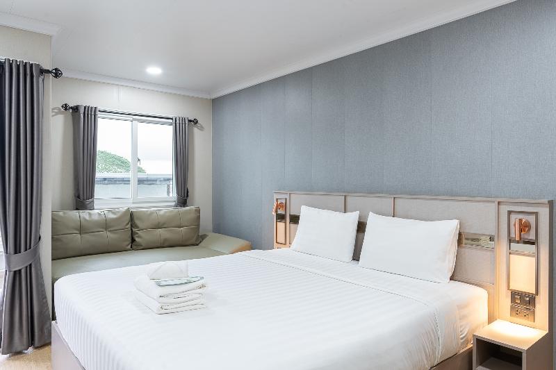Tj 4711 Residence image