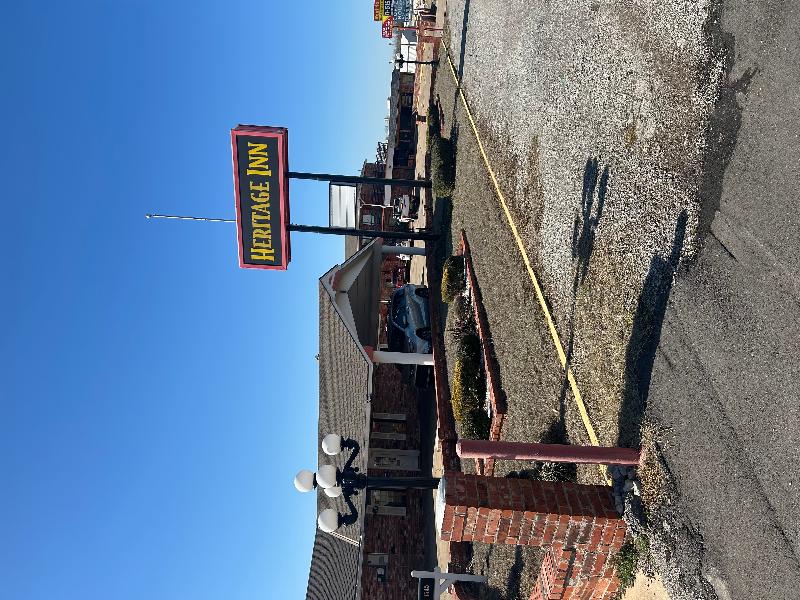 Heritage Inn Duncan Hwy 81 image