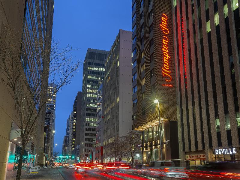 Hampton Inn By Hilton Calgary Downtown image