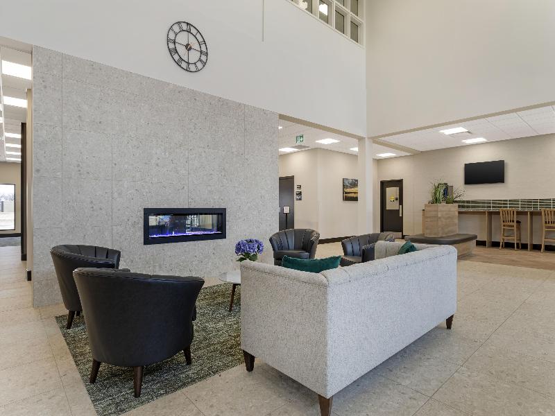 Best Western Plus Neepawa Hotel