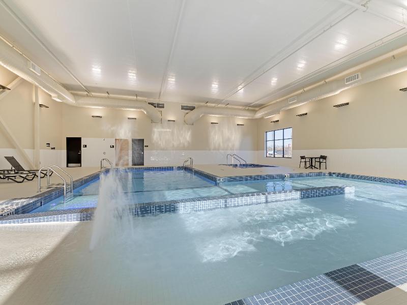 Best Western Plus Neepawa Hotel
