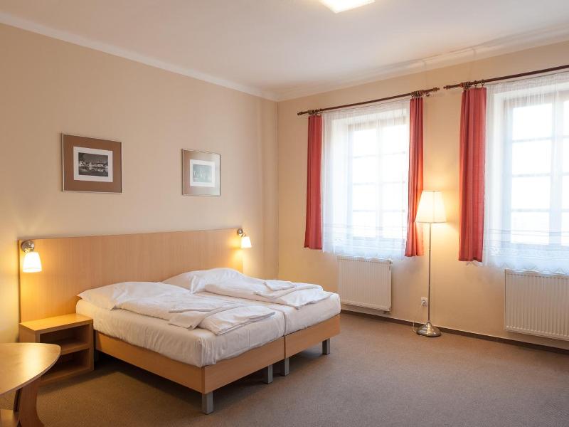 Hotel V Centru image