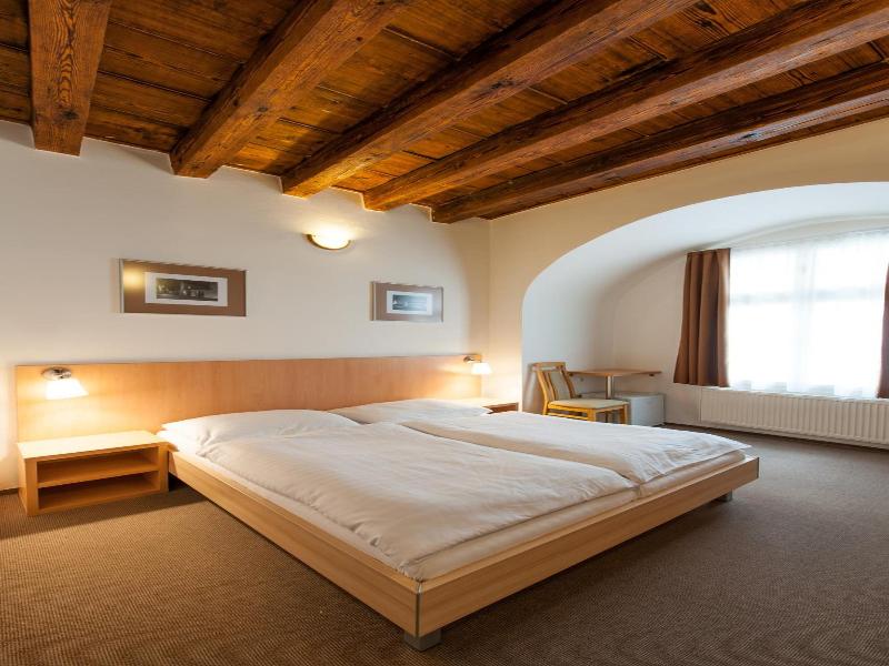Hotel V Centru image