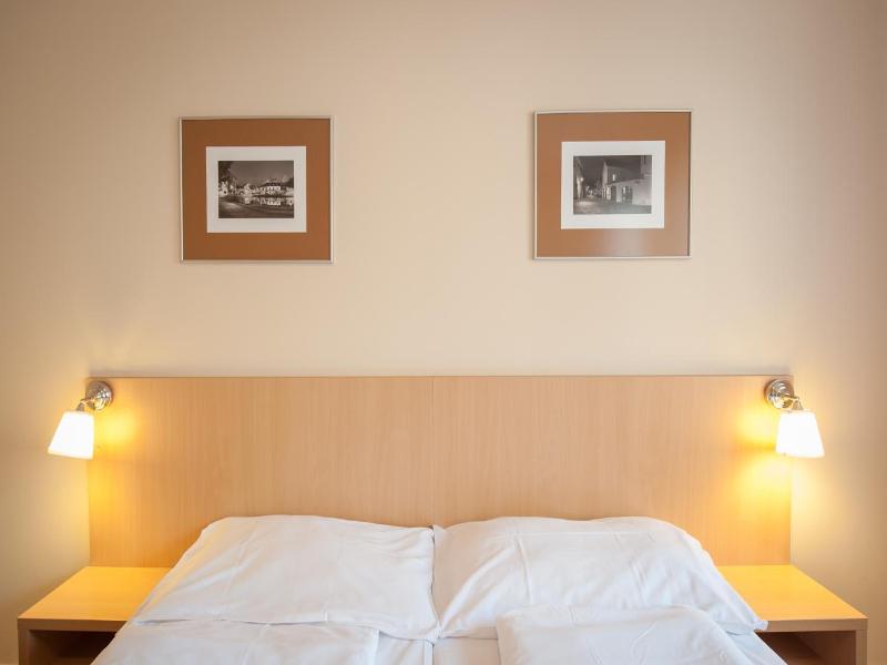 Hotel V Centru image
