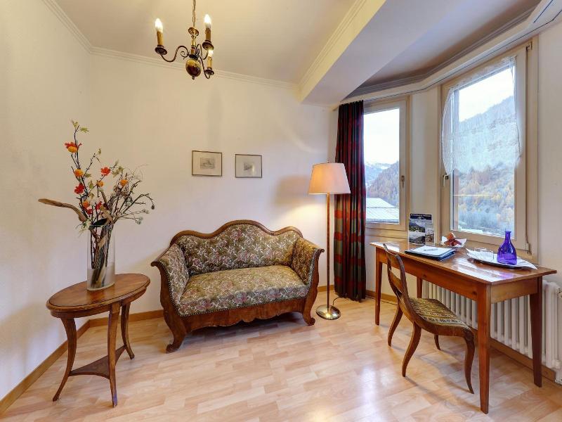 Hotel Schweizerhof Sta Maria image