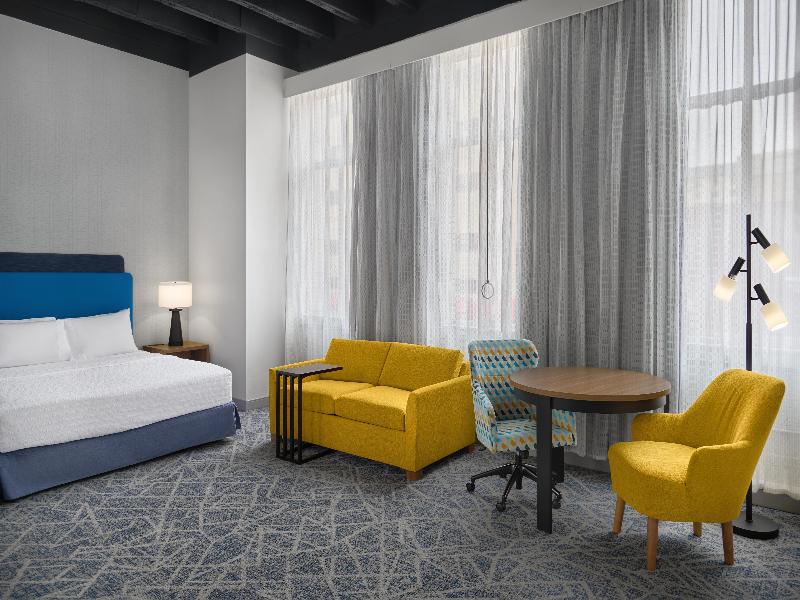 Hampton Inn by Hilton Lincoln Downtown image