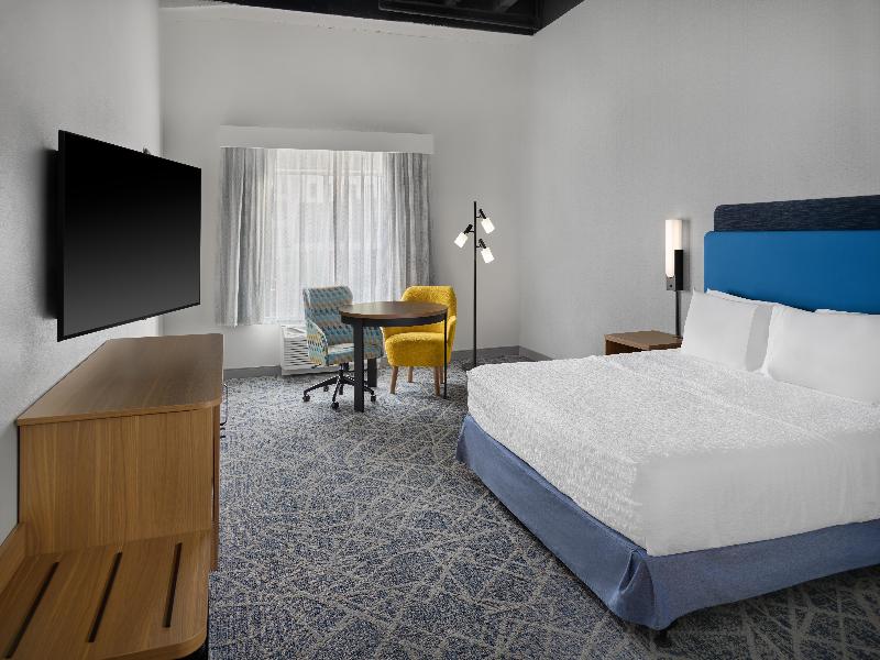 Hampton Inn by Hilton Lincoln Downtown image
