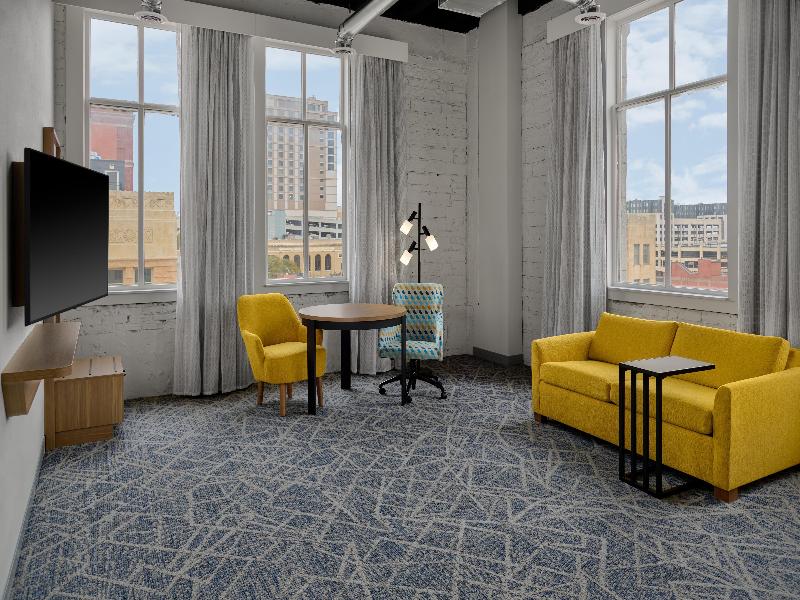 Hampton Inn by Hilton Lincoln Downtown image