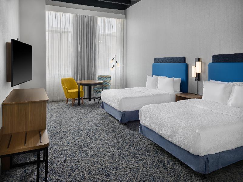 Hampton Inn by Hilton Lincoln Downtown image