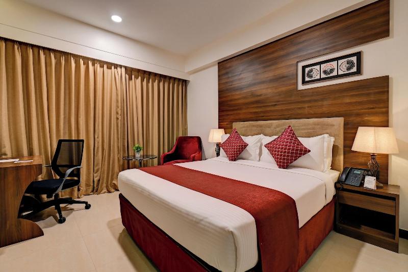 Hotel Tip Top International image