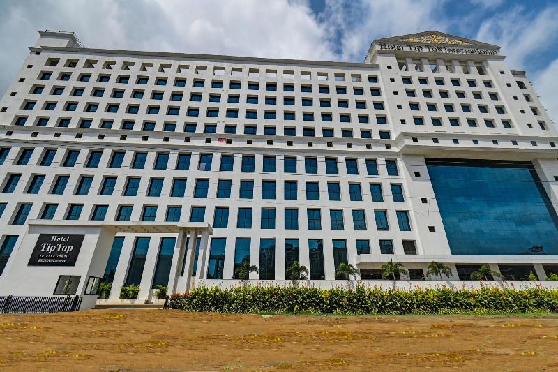 Hotel Tip Top International image