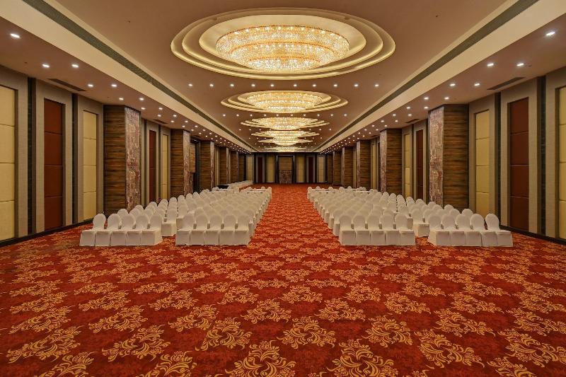 Hotel Tip Top International image