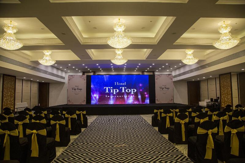 Hotel Tip Top International image