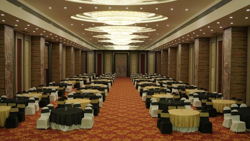 Hotel Tip Top International image