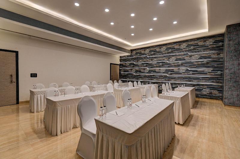 Hotel Tip Top International image