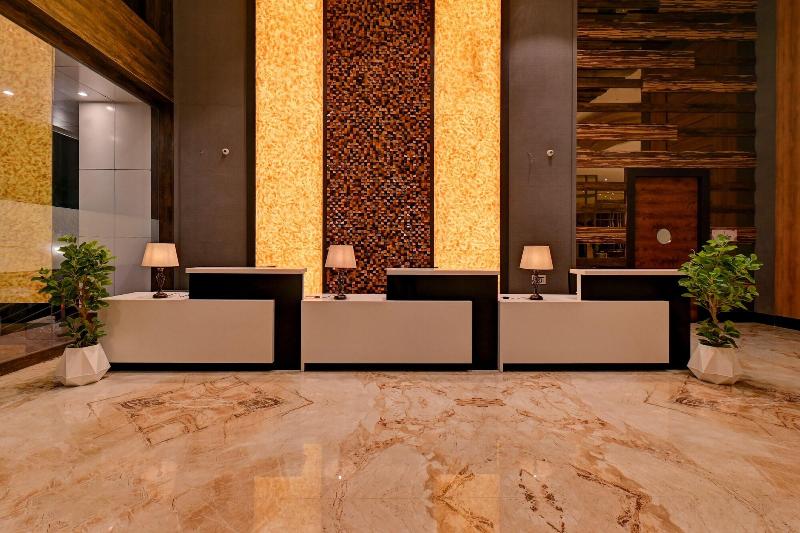 Hotel Tip Top International image