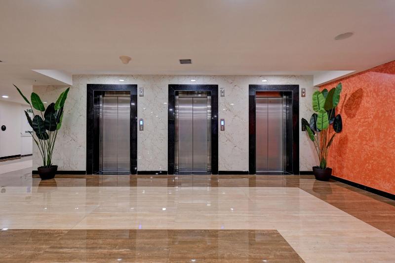 Hotel Tip Top International image