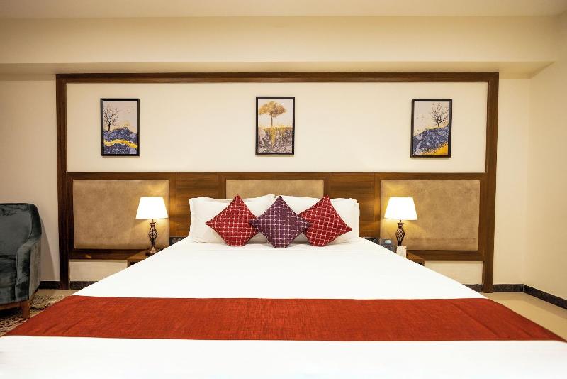 Hotel Tip Top International image