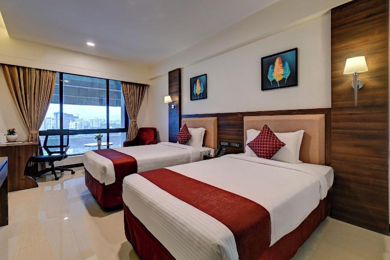 Hotel Tip Top International image