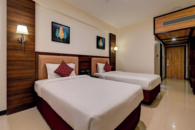 Hotel Tip Top International image