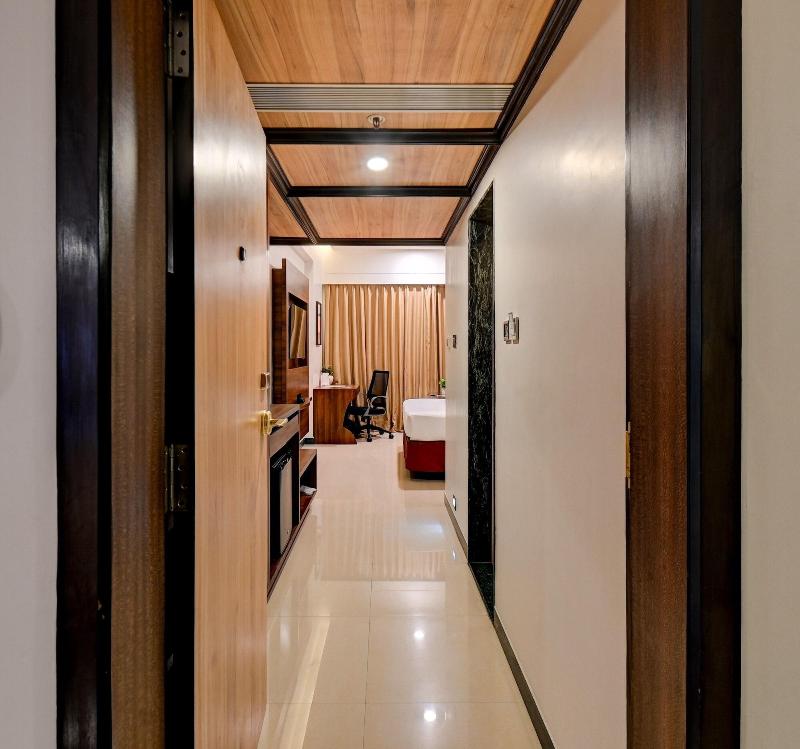 Hotel Tip Top International image