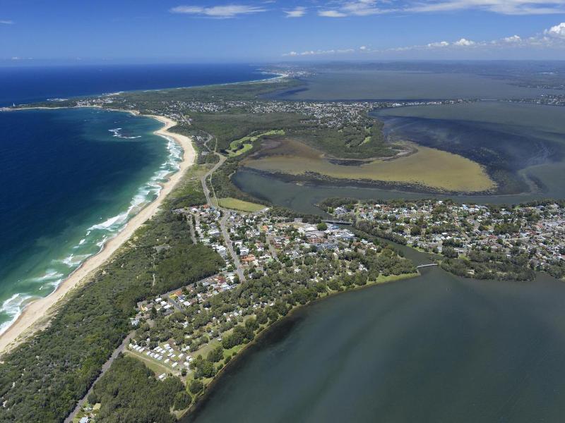 Budgewoi Holiday Park image