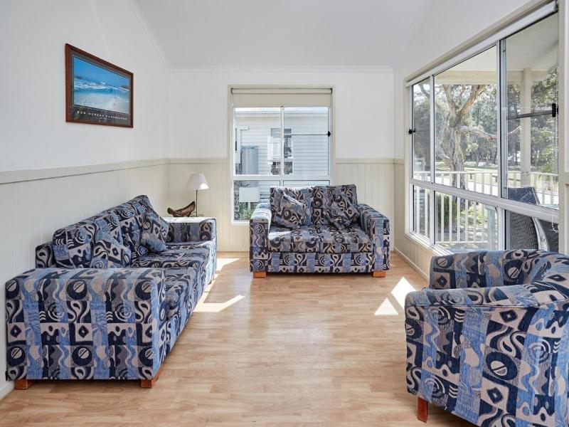 Budgewoi Holiday Park image