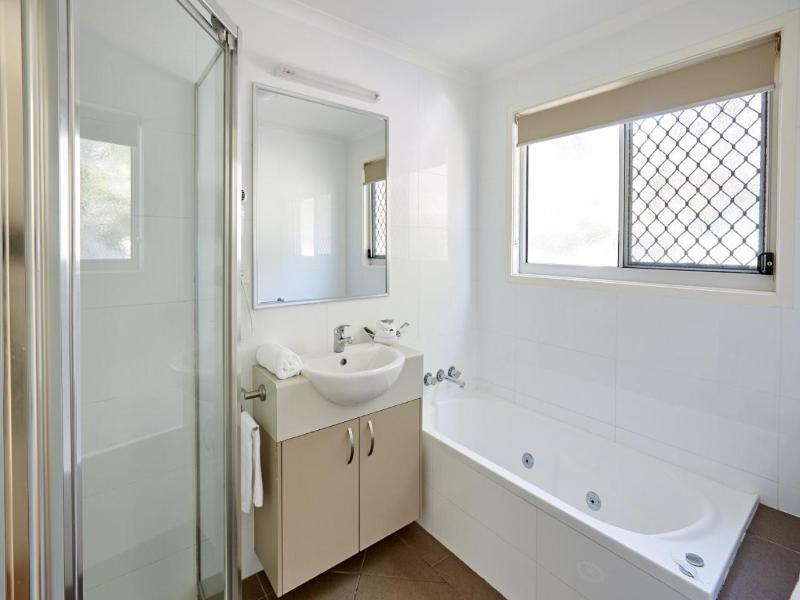 Budgewoi Holiday Park image