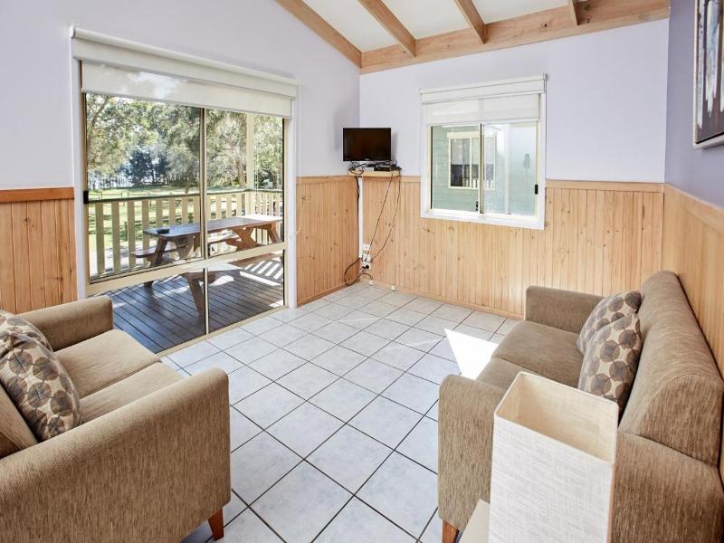 Budgewoi Holiday Park image