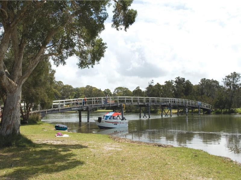 Budgewoi Holiday Park image