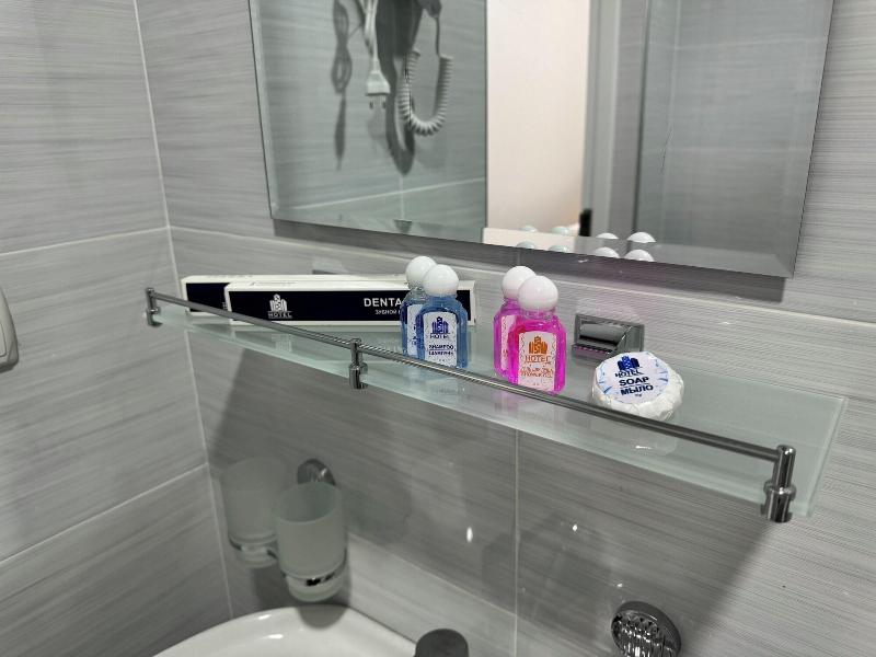 Dsf Garden Hotel image