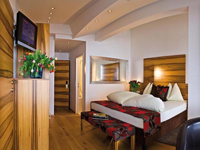 Sporthotel Snowwhite image