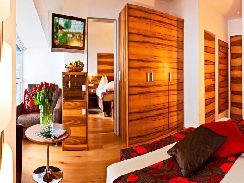 Sporthotel Snowwhite image