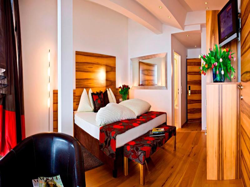 Sporthotel Snowwhite image