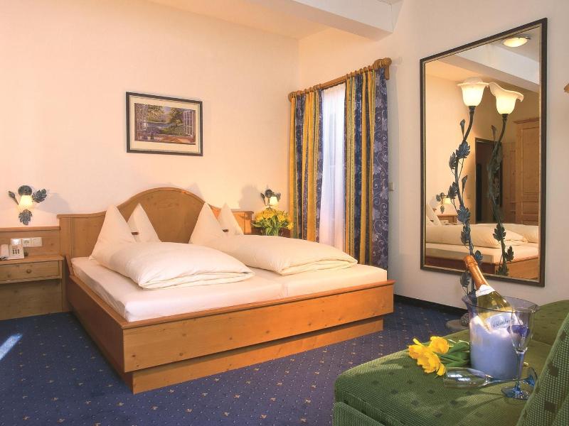 Sporthotel Snowwhite image