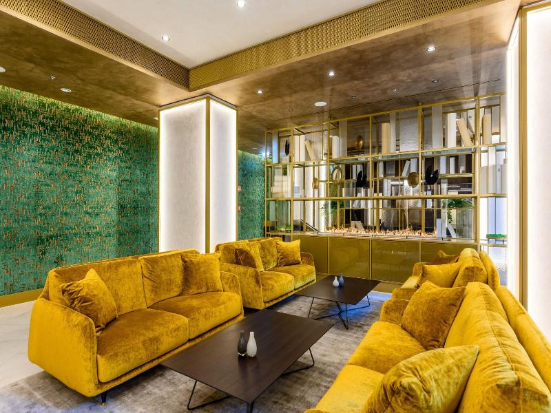 Emerald Hotel image