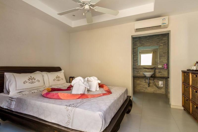 Villa Ban Rim Nam 50c image