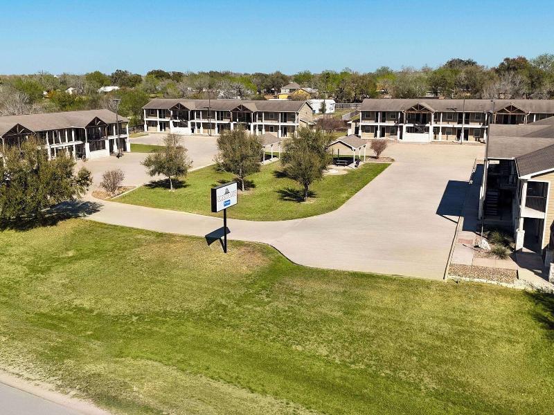 Eagle's Den Three Rivers A Travelodge By Wyndham