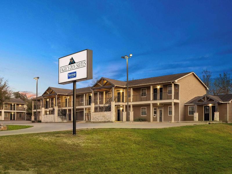 Eagle's Den Three Rivers A Travelodge By Wyndham