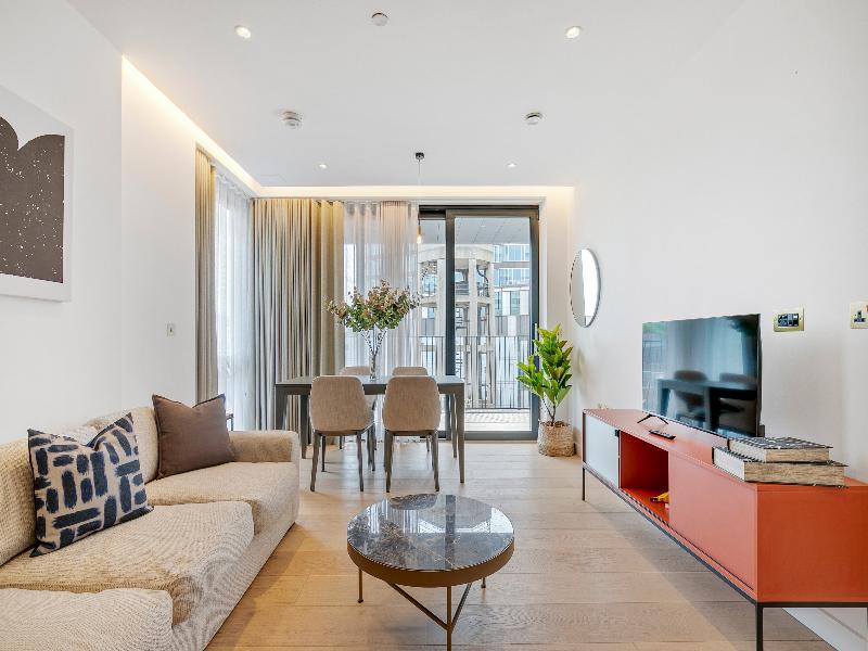 StayCozy Apartments in Kings Cross image