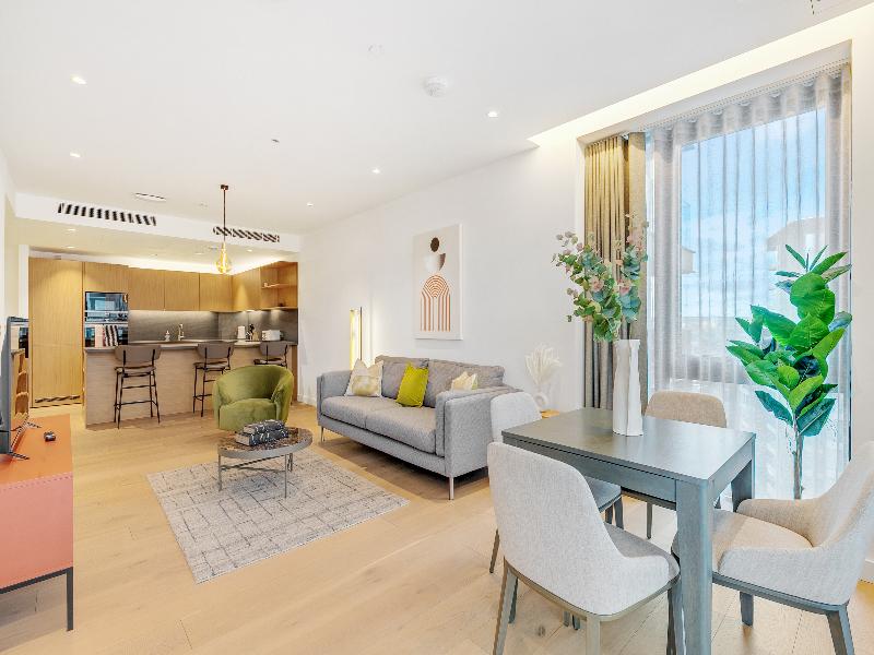 StayCozy Apartments in Kings Cross image