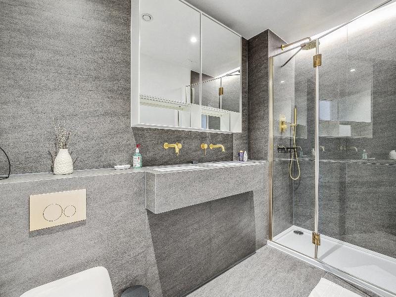 StayCozy Apartments in Kings Cross image