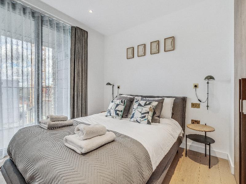StayCozy Apartments in Kings Cross image