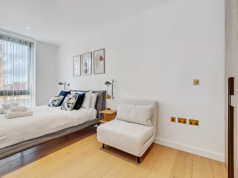 StayCozy Apartments in Kings Cross image