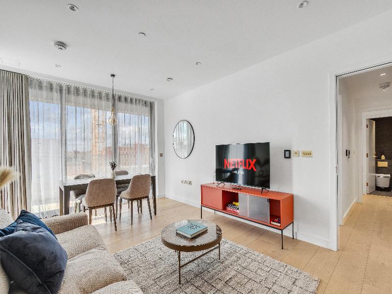 StayCozy Apartments in Kings Cross image