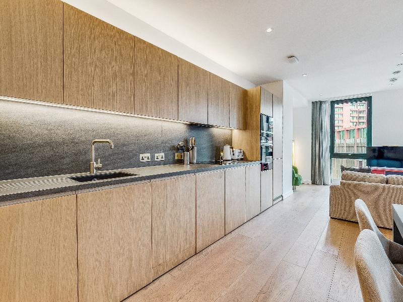 StayCozy Apartments in Kings Cross image